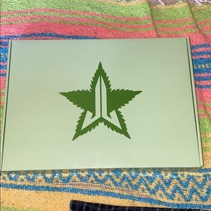 Jeffree Star Cosmetics 420 Soft Touch Mint